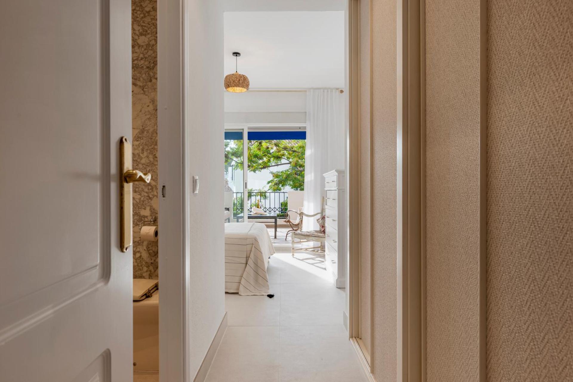 2 Bedroom In Medina Garden Apartment Marbella