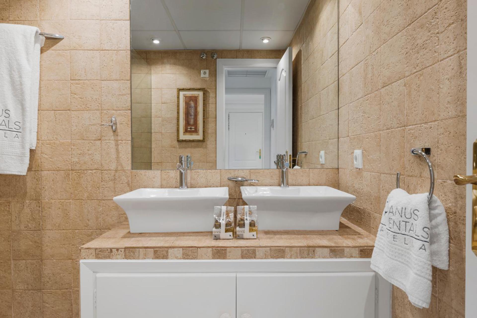 2 Bedroom In Medina Garden *